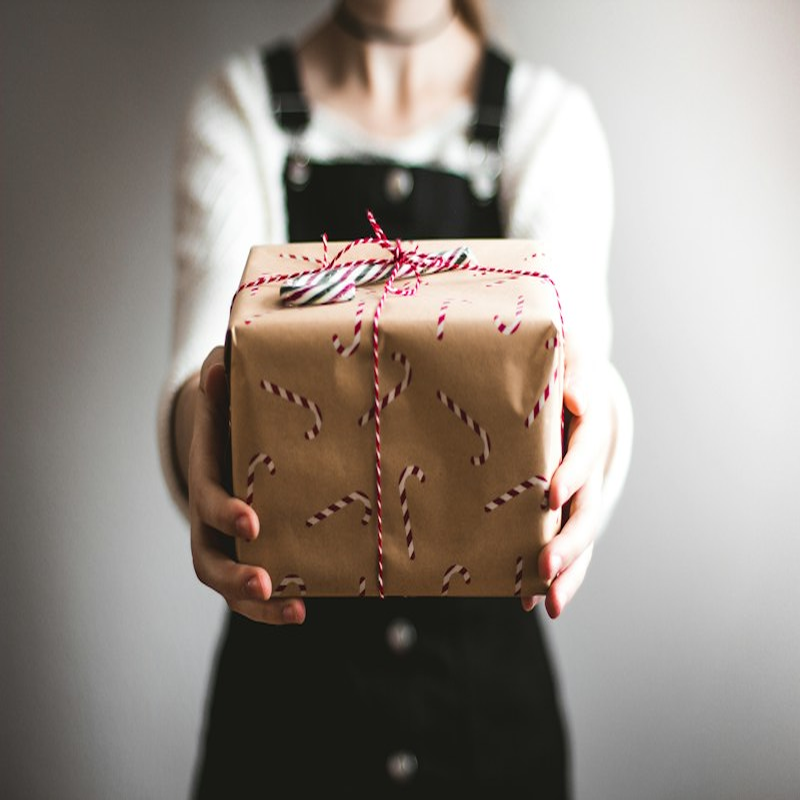 Crafting Unforgettable Welcome Kits for New Hires